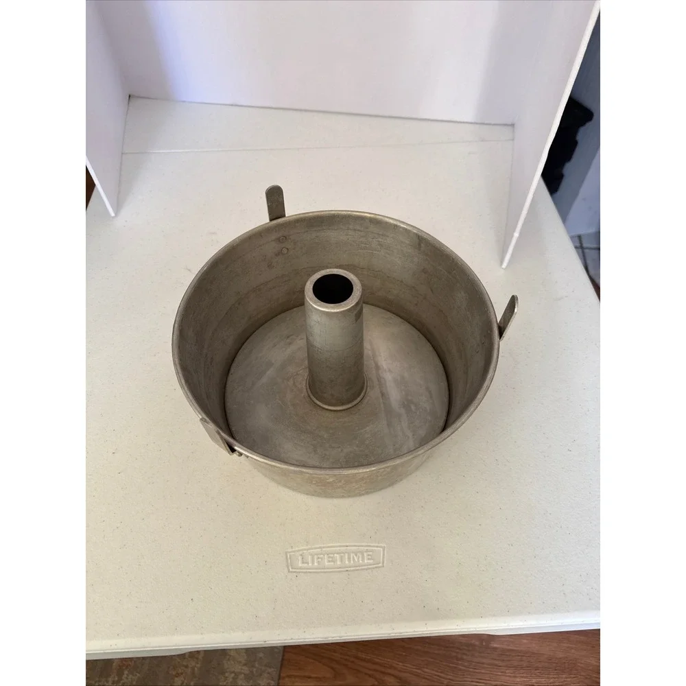 Vintage COMET Aluminum Tube Cake Pan – Made in USA – 10 x 4¼